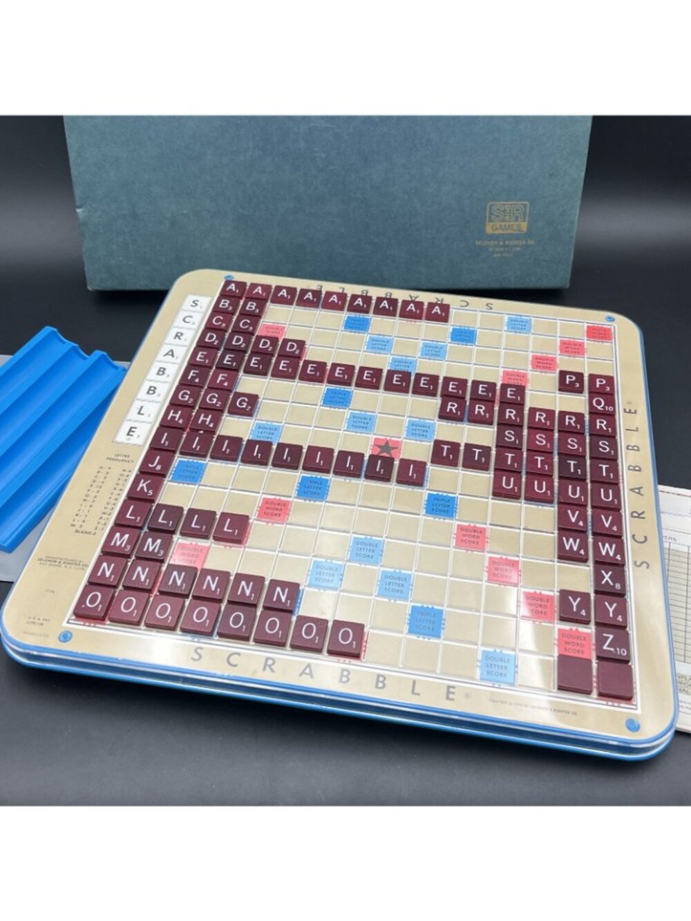 Vtg Scrabble Deluxe Edition Turntable 100% Complete Tiles Selchow & Righter 1977 - Picture 2 of 16